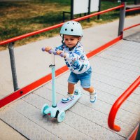 Dětská tříkolová koloběžka NILS Fun HLB1310 s LED fialová