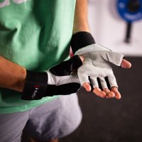Fitness rukavice HMS RST04 bílé